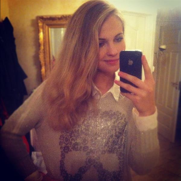 Emilie Voe Nereng taking a selfie