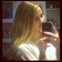 Emilie Voe Nereng taking a selfie