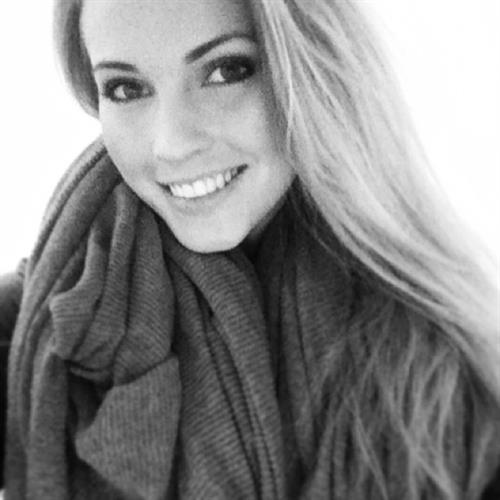 Emilie Voe Nereng taking a selfie