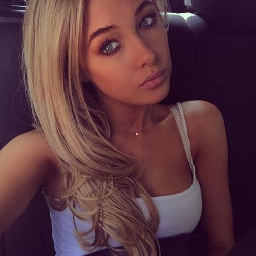 Nicola Hughes taking a selfie