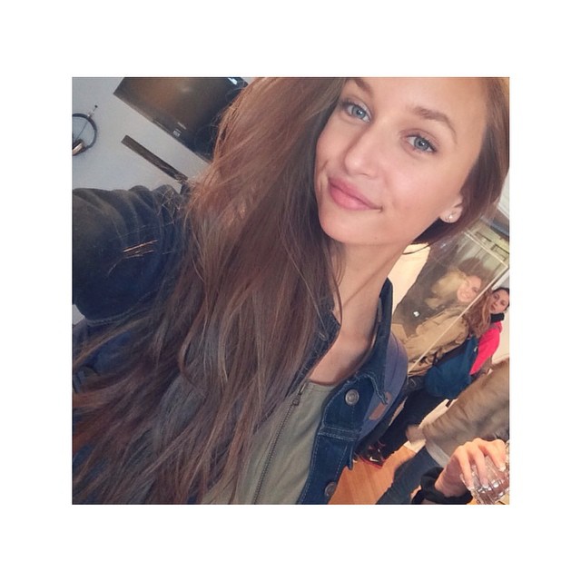 Ariane Fournier taking a selfie