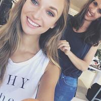 Ariane Fournier taking a selfie