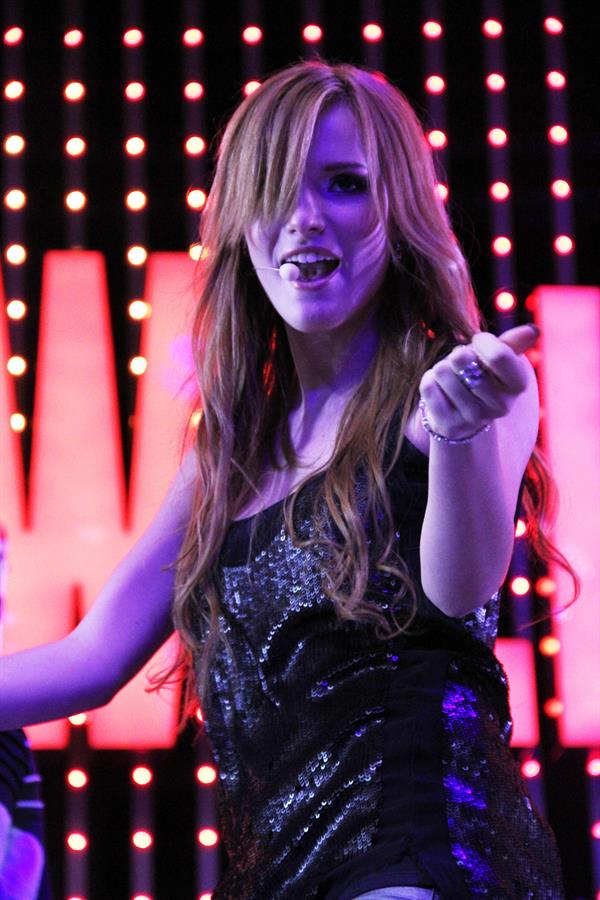 Bella Thorne