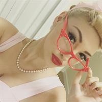 Anna Faith Carlson taking a selfie