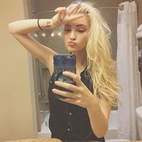 Anna Faith Carlson taking a selfie