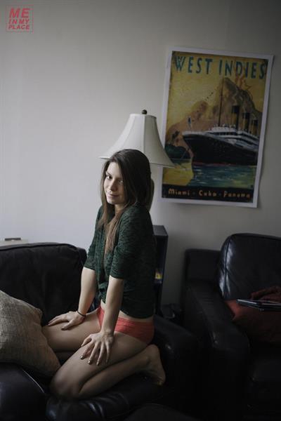 Jillian Rose Reed - Esquire Me in My Place