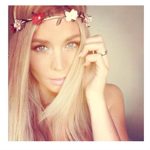 Sheridyn Fisher taking a selfie