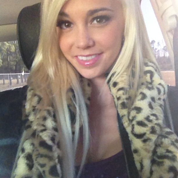 Caitlin Arnett taking a selfie