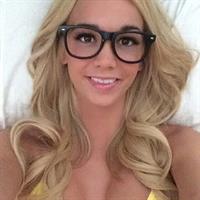 Caitlin Arnett taking a selfie