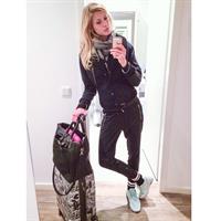 Kimberley Mens taking a selfie