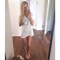 Kimberley Mens taking a selfie