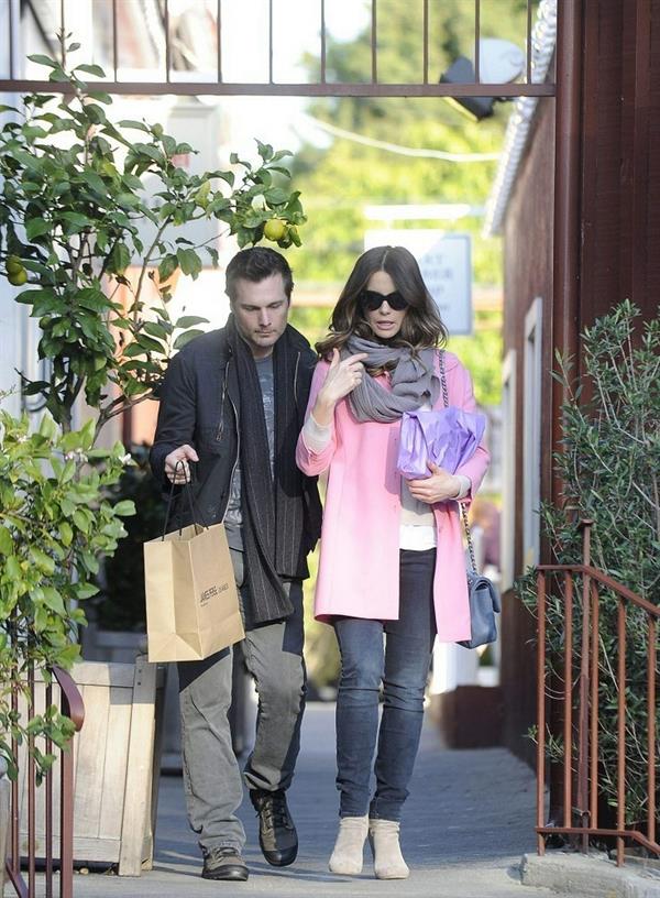 Kate Beckinsale shopping in the Brentwood Country Mart February 9-2013 