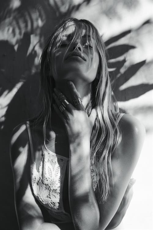 Frida Aasen in lingerie