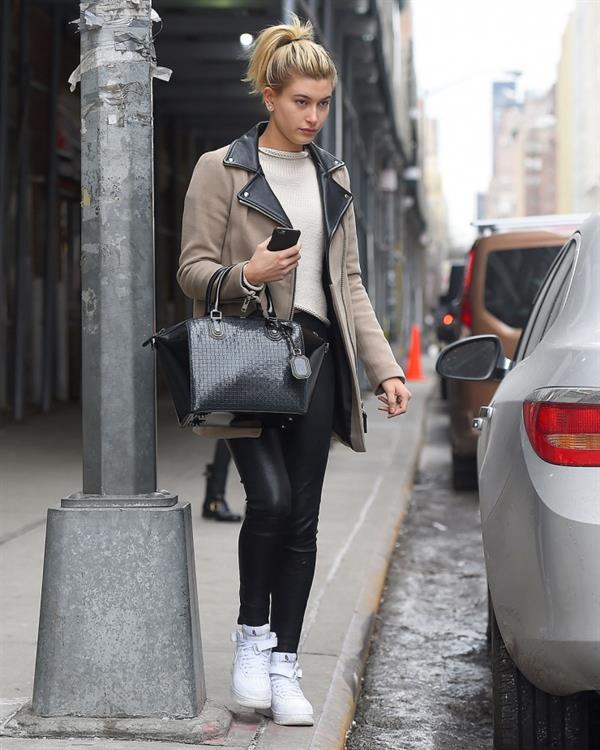 Hailey Bieber