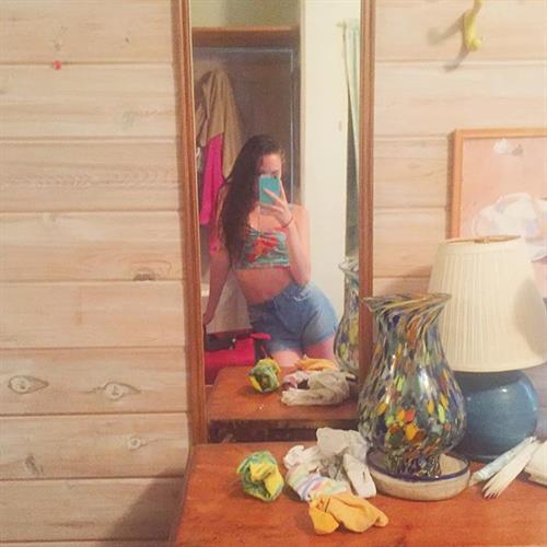 Christina Marie Harris taking a selfie