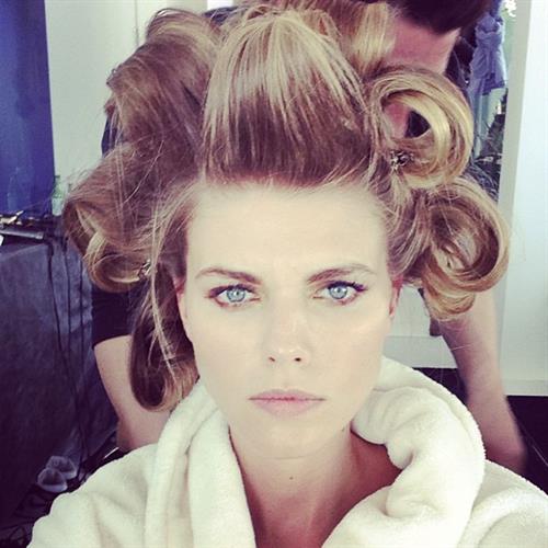 Maryna Linchuk taking a selfie