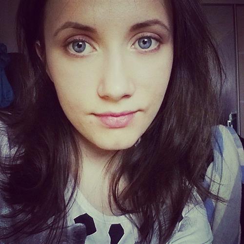 Natasha Firsakova taking a selfie