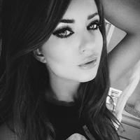 Sheala Foster taking a selfie