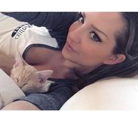 Sheala Foster taking a selfie