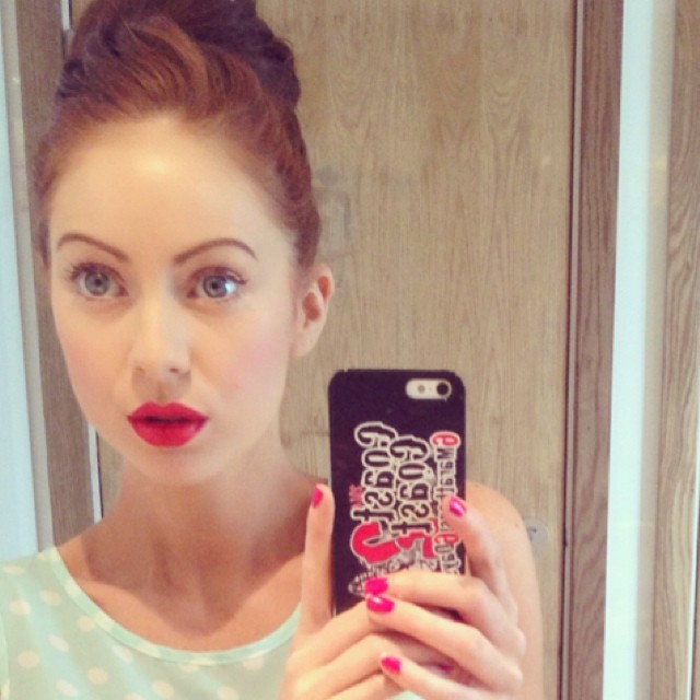 Laura Carter taking a selfie