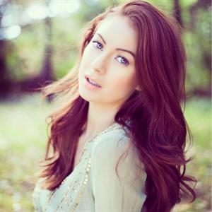 Laura Carter