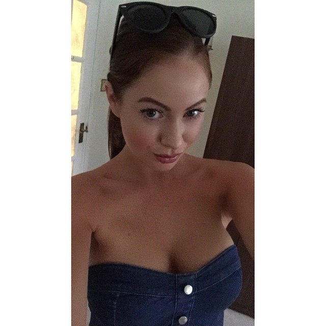 Laura Carter taking a selfie