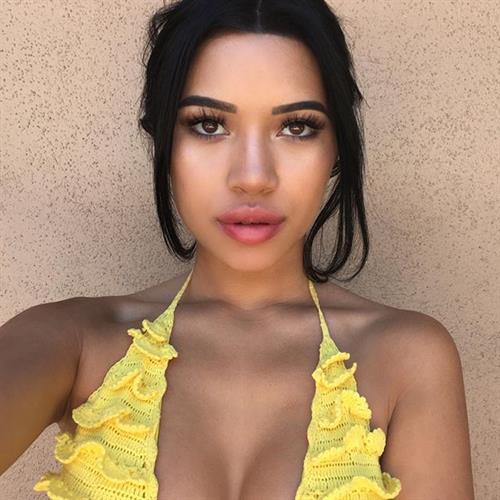 Julia Kelly taking a selfie