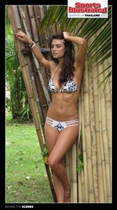 Lauren Mellor Bikini Pictures Lauren Mellor in a bikini