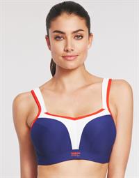 Lauren Mellor in lingerie