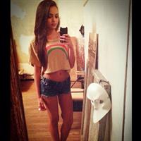 Lisa Ramos taking a selfie