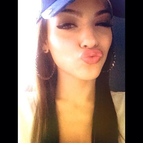 Lisa Ramos taking a selfie