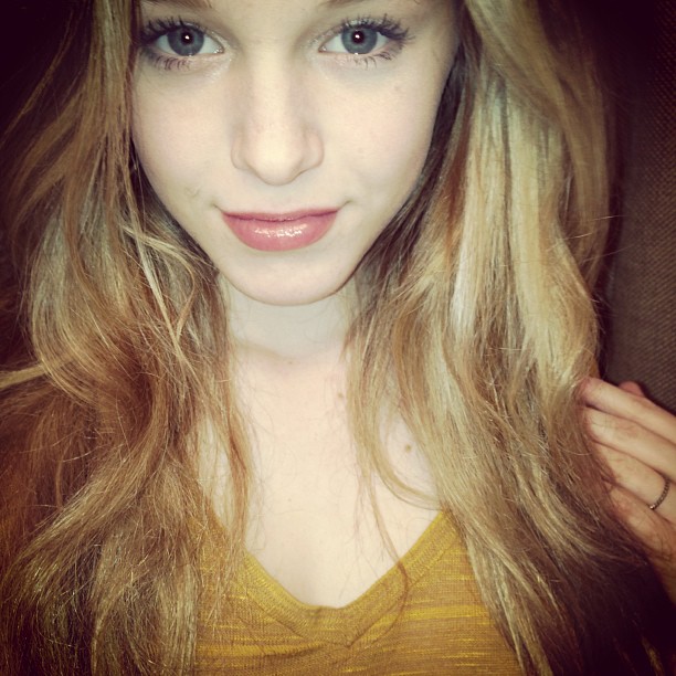 Courtney Tailor taking a selfie