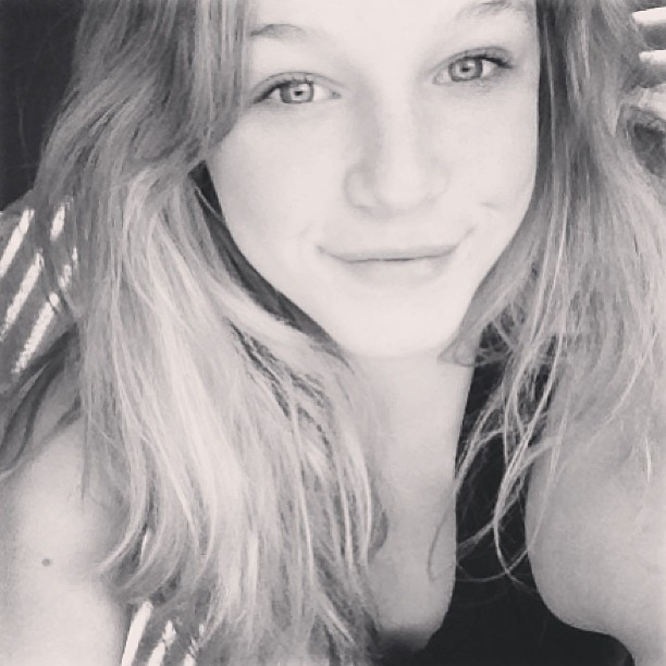 Courtney Tailor taking a selfie