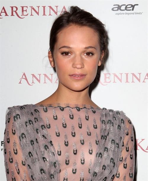 Alicia Vikander