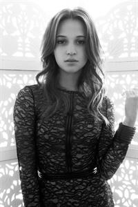 Alicia Vikander