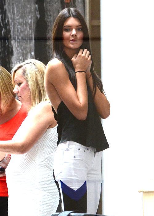 Kendall Jenner photoshoot at Darling Hotel in Sydney 11/1/12