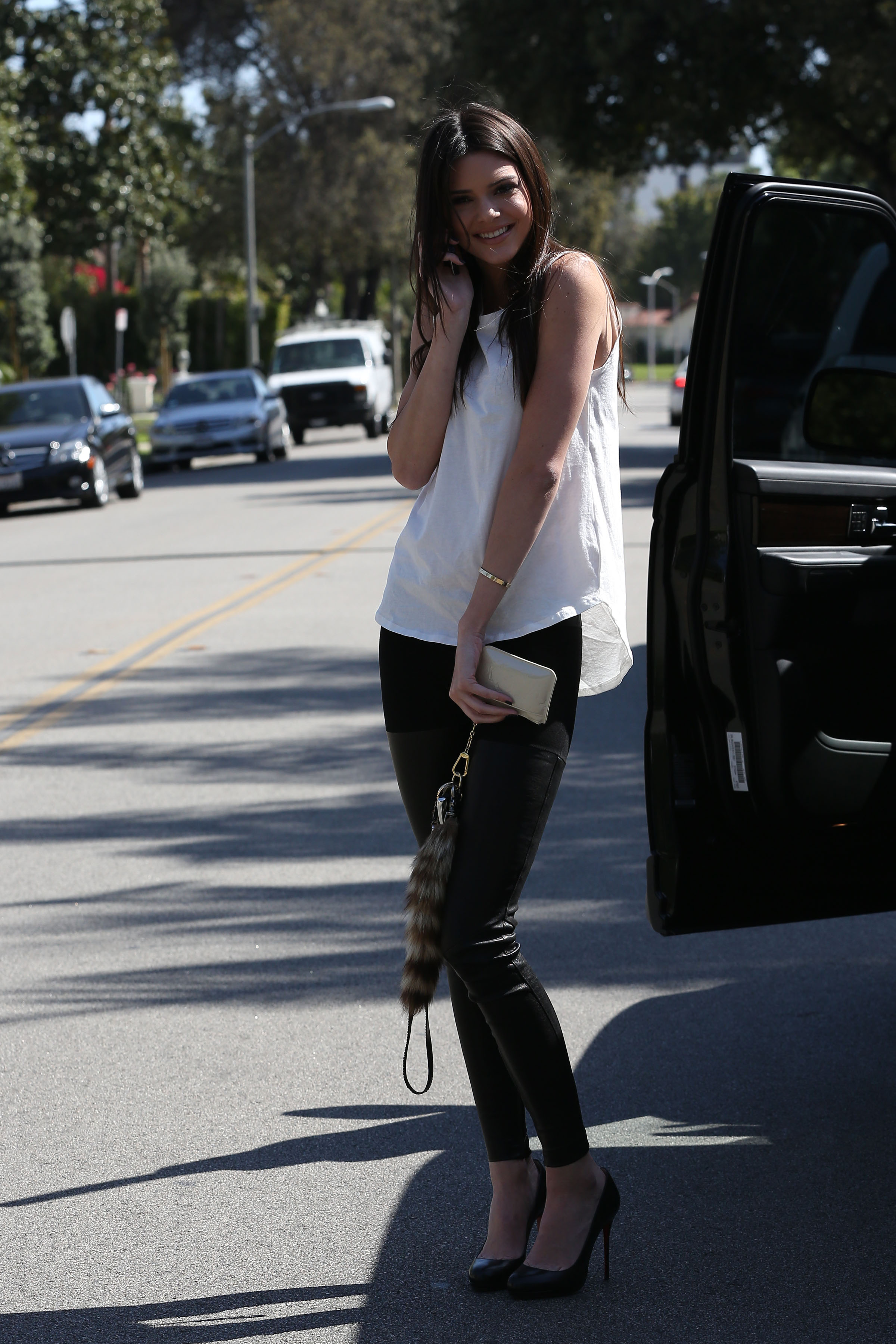 Kendall Jenner Pictures Kendall Jenner at the latest Nomad Two Worlds exhibit at the Guy Hepner gallery in Los Angeles on April 11, 2013