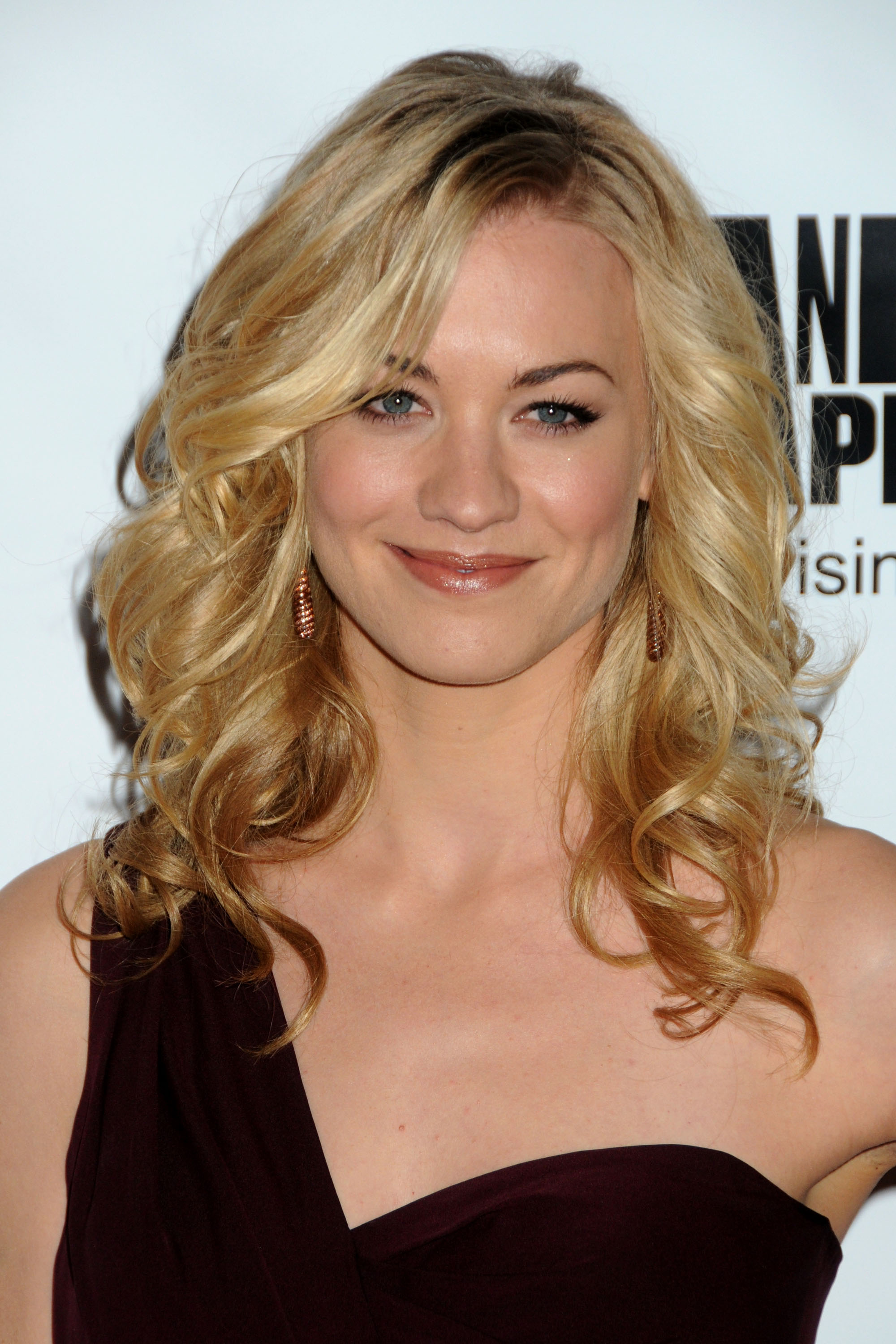 Yvonne Strahovski