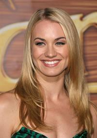 Yvonne Strahovski