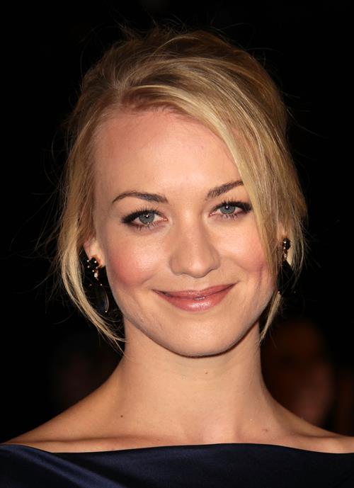 Yvonne Strahovski