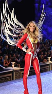 Lindsay Ellingson in lingerie