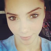 McKayla Maroney taking a selfie