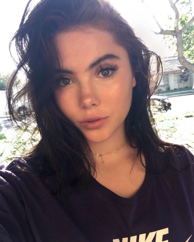 McKayla Maroney taking a selfie