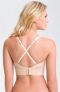 Elisandra Tomacheski in lingerie