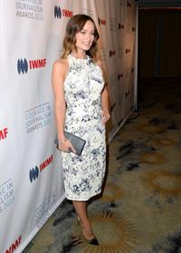 Olivia Wilde debuts her small baby bump while attending the 2013 International Women’s Media Foundation’s Courage in Journalism Awards at the Beverly Hills Hotel on Tuesday (October 29, 2013) in Beverly Hills, Calif.