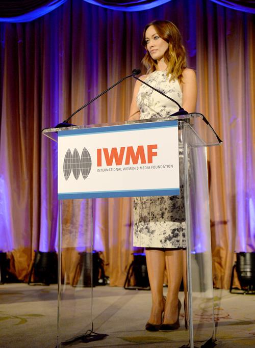 Olivia Wilde debuts her small baby bump while attending the 2013 International Women’s Media Foundation’s Courage in Journalism Awards at the Beverly Hills Hotel on Tuesday (October 29, 2013) in Beverly Hills, Calif.