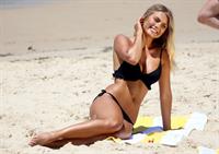 Elyse Knowles in a bikini