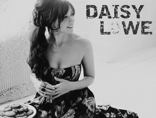 Daisy Lowe