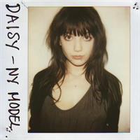 Daisy Lowe