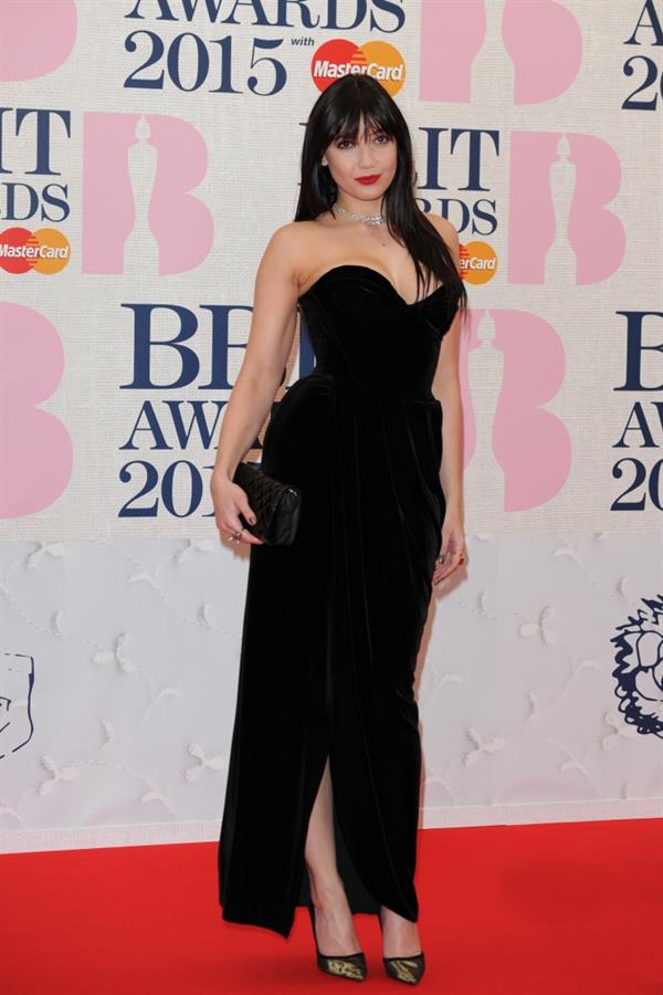 Daisy Lowe